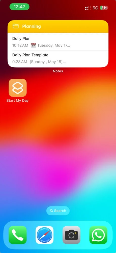 Screenshot of my iPhone Home Screen with a Notes widget showing my Planning folder and a custom shortcut called “Start My Day” for quick access to daily notes.