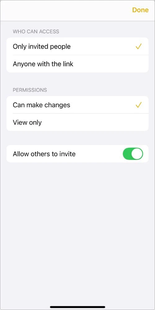 Collaborating options in Apple Notes
