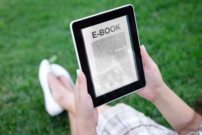 25 Best Reading Apps for Kids of All Ages (Free, Paid & Online)
